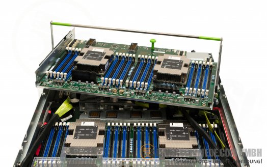 Fujitsu RX4770 M5 19